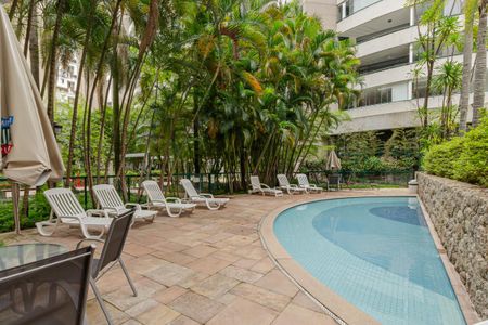 Apartamento para alugar com 127m², 3 quartos e 3 vagasÁrea comum - Piscina