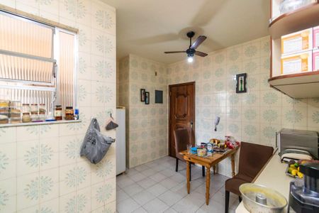 Apartamento à venda com 90m², 3 quartos e 2 vagas Apartamento à venda com 90m², 3 quartos e 2 vagasCozinha