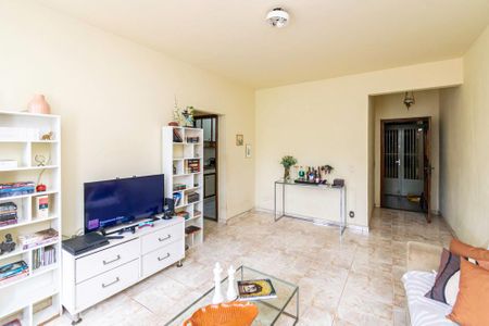 Apartamento à venda com 90m², 3 quartos e 2 vagas Apartamento à venda com 90m², 3 quartos e 2 vagasSala