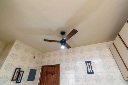 Apartamento à venda com 90m², 3 quartos e 2 vagas Apartamento à venda com 90m², 3 quartos e 2 vagasCozinha