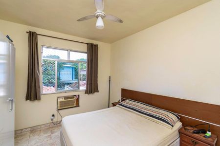 Apartamento à venda com 90m², 3 quartos e 2 vagas Apartamento à venda com 90m², 3 quartos e 2 vagasSuíte