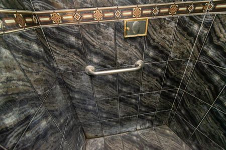 Apartamento à venda com 90m², 3 quartos e 2 vagas Apartamento à venda com 90m², 3 quartos e 2 vagasBanheiro Social