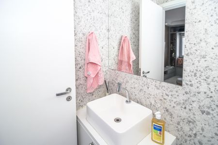 Apartamento à venda com 133m², 3 quartos e 3 vagas Apartamento à venda com 133m², 3 quartos e 3 vagasLavabo