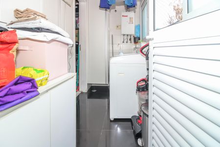 Apartamento à venda com 133m², 3 quartos e 3 vagas Apartamento à venda com 133m², 3 quartos e 3 vagasÁrea de Serviço