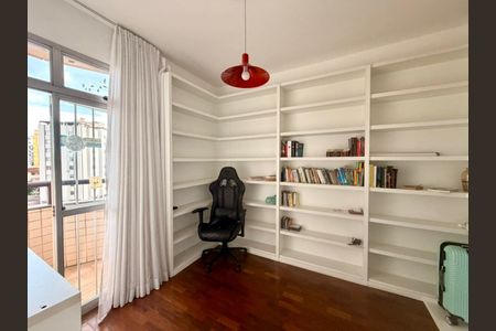 Apartamento à venda com 190m², 3 quartos e 2 vagas