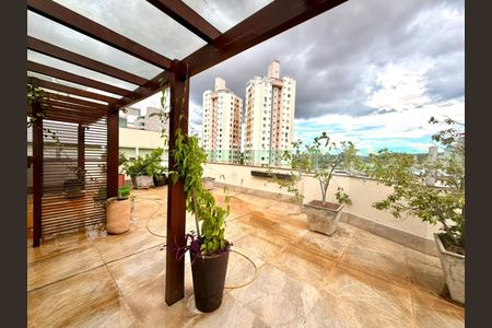 Apartamento à venda com 190m², 3 quartos e 2 vagas