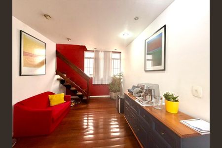 Apartamento à venda com 3 quartos, 190m² em Horto, Belo Horizonte