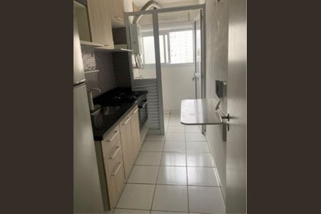 Cozinha de apartamento para alugar com 1 quarto, 35m² em Jardim Ibitirama, São Paulo