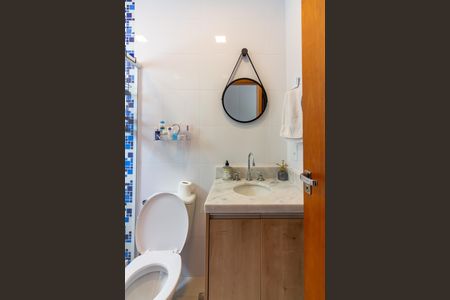 Casa à venda com 176m², 3 quartos e 3 vagasBanheiro da Suíte 2