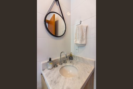 Casa à venda com 176m², 3 quartos e 3 vagasBanheiro da Suíte 2