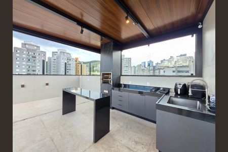 Apartamento à venda com 200m², 4 quartos e 2 vagas Apartamento à venda com 200m², 4 quartos e 2 vagasÁrea gourmet