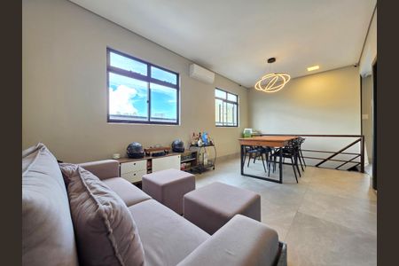 Apartamento à venda com 200m², 4 quartos e 2 vagas Apartamento à venda com 200m², 4 quartos e 2 vagasSala 2 andar