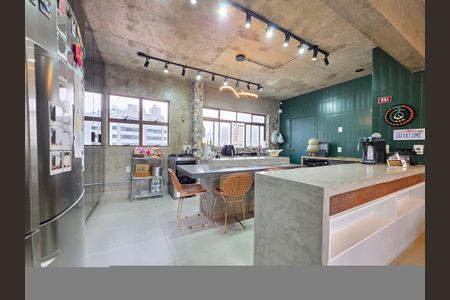 Apartamento à venda com 200m², 4 quartos e 2 vagas Apartamento à venda com 200m², 4 quartos e 2 vagasCozinha