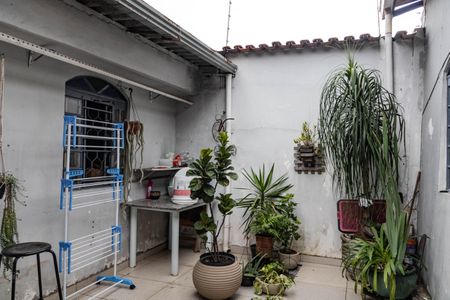 Casa à venda com 300m², 3 quartos e sem vagaCasa 2 - Área externa