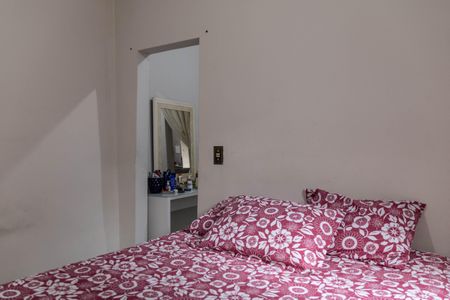 Casa à venda com 300m², 3 quartos e sem vagaCasa 2 - Quarto 1