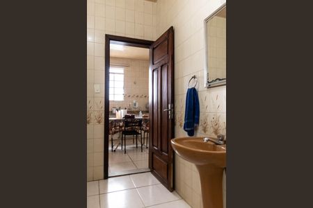 Casa à venda com 300m², 3 quartos e sem vagaBanheiro