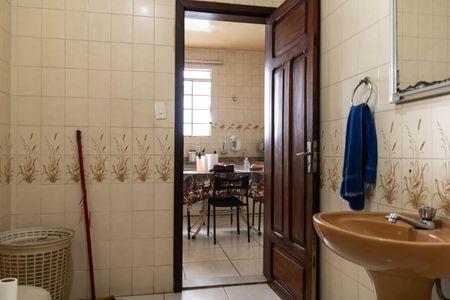 Casa à venda com 300m², 3 quartos e sem vagaBanheiro