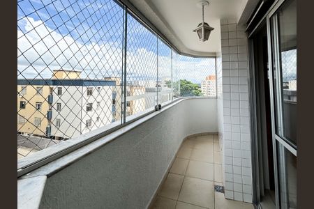 Apartamento para alugar com 82m², 3 quartos e 2 vagas Apartamento para alugar com 82m², 3 quartos e 2 vagasVaranda Suíte