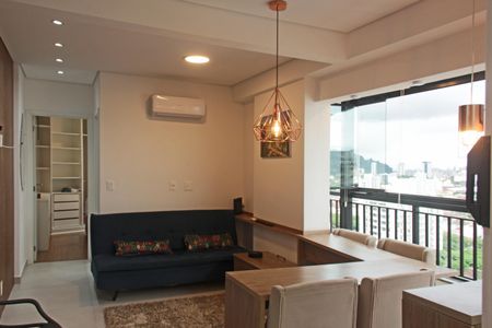 Sala de apartamento para alugar com 1 quarto, 87m² em Marapé, Santos