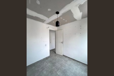 Apartamento à venda com 42m², 3 quartos e 1 vagaQuarto 2