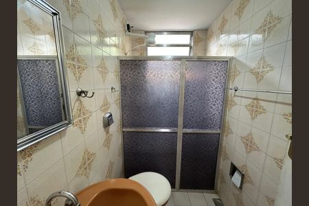 Banheiro de casa para alugar com 1 quarto, 50m² em Rocha Miranda, Rio de Janeiro