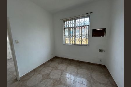 Quarto de casa para alugar com 1 quarto, 50m² em Rocha Miranda, Rio de Janeiro