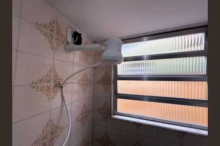 Casa para alugar com 50m², 1 quarto e 1 vagaChuveiro