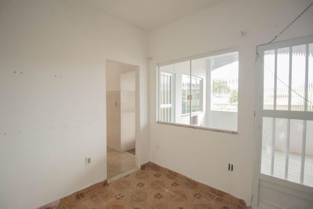 Sala de casa para alugar com 2 quartos, 80m² em Porto Novo, São Gonçalo