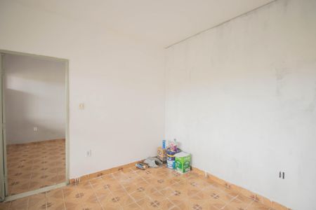 Sala de casa para alugar com 2 quartos, 80m² em Porto Novo, São Gonçalo