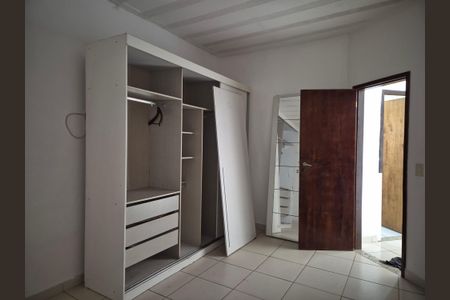 Casa de condomínio para alugar com 55m², 1 quarto e sem vagaQuarto 