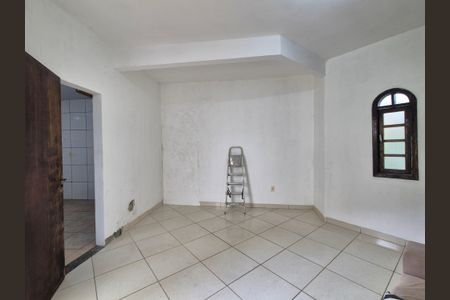 Sala  de casa de condomínio para alugar com 1 quarto, 55m² em Vargem Pequena, Rio de Janeiro