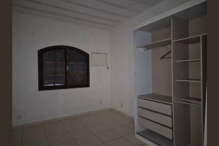 Quarto  de casa de condomínio para alugar com 1 quarto, 55m² em Vargem Pequena, Rio de Janeiro
