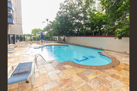 Apartamento à venda com 137m², 4 quartos e 3 vagasÁrea comum - Piscina