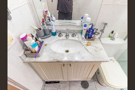 Apartamento à venda com 137m², 4 quartos e 3 vagasBanheiro da Suíte 1