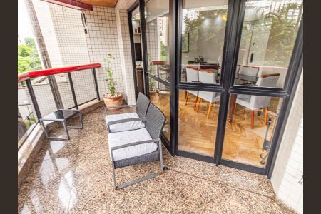 Varanda de apartamento à venda com 4 quartos, 137m² em Tatuapé, São Paulo