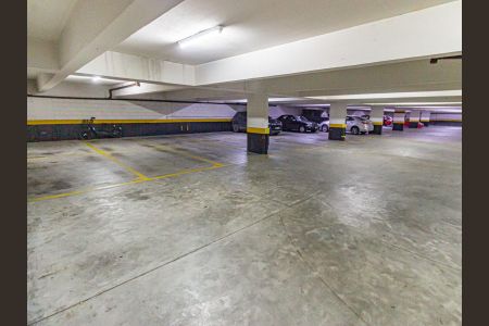 Apartamento à venda com 137m², 4 quartos e 3 vagasÁrea comum - Garagem