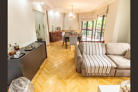 Apartamento à venda com 137m², 4 quartos e 3 vagasSala