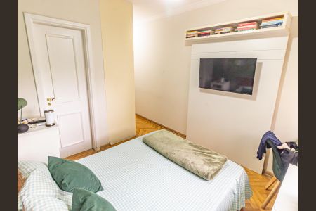 Apartamento à venda com 137m², 4 quartos e 3 vagasSuíte 2