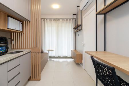 Studio para alugar com 42m², 1 quarto e sem vaga Studio para alugar com 42m², 1 quarto e sem vagaSala