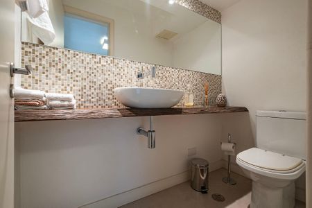 Casa à venda com 453m², 3 quartos e 4 vagasQuintal - Lavabo