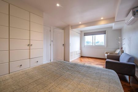 Casa à venda com 453m², 3 quartos e 4 vagasSuíte 3