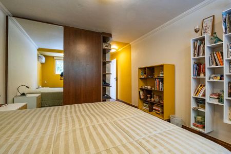 Casa à venda com 453m², 3 quartos e 4 vagasSuíte 2