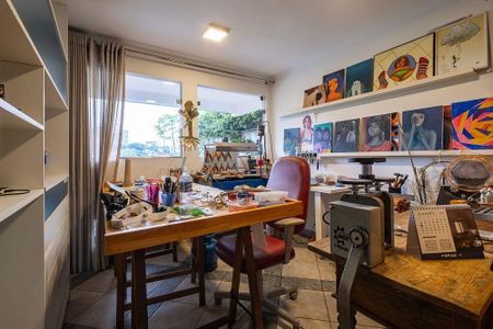 Casa à venda com 453m², 3 quartos e 4 vagasSala 3