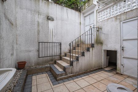 Casa à venda com 453m², 3 quartos e 4 vagasQuintal
