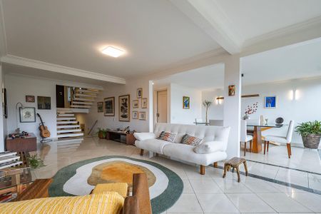 Casa à venda com 453m², 3 quartos e 4 vagasSala 1