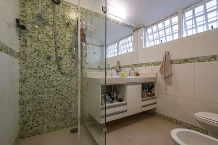 Casa à venda com 453m², 3 quartos e 4 vagasSuíte 1