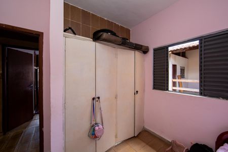 Casa à venda com 282m², 4 quartos e 6 vagasQUARTO3