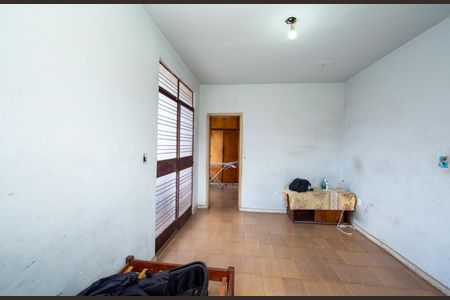 Casa à venda com 282m², 4 quartos e 6 vagasQUARTO1