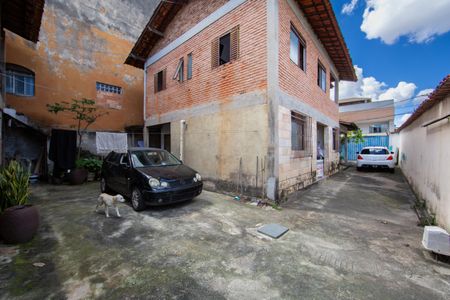 Casa à venda com 282m², 4 quartos e 6 vagasAREA EXTERNA