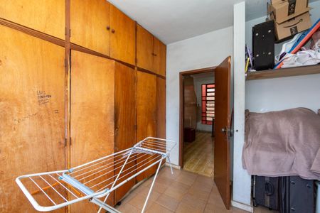 Casa à venda com 282m², 4 quartos e 6 vagasQUARTO2